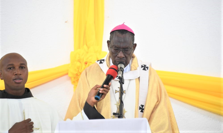 Monseigneur Ntamwana simon