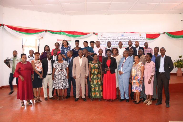 Participants à l'atelier organisé par la CNIDH