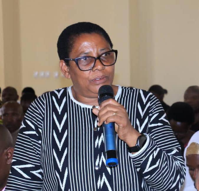 Dr Chloé Ndayikunda