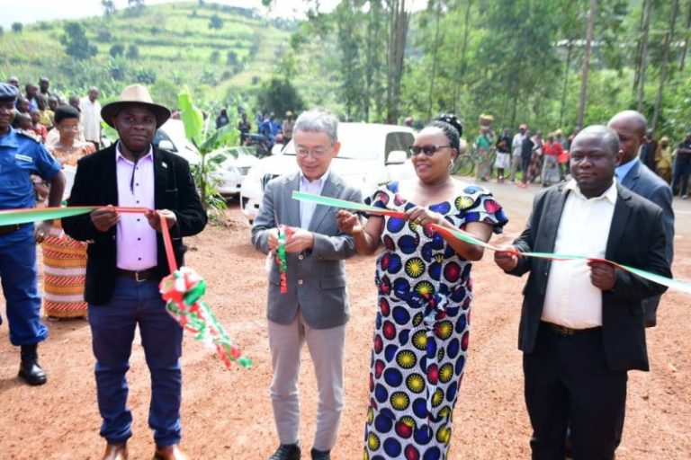 COMMUNE GIHETA : Inauguration du marché communautaire de Gasunu