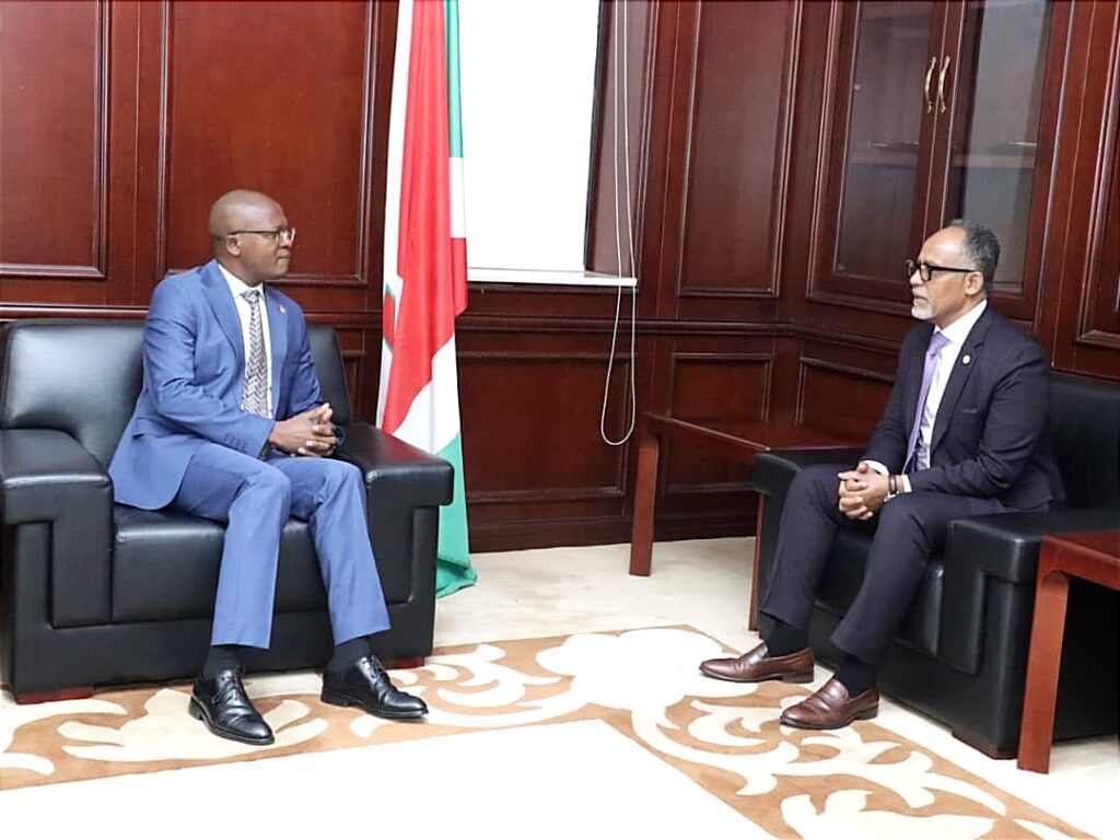 Nestor Ntahontuye et Kedir Awol Omar